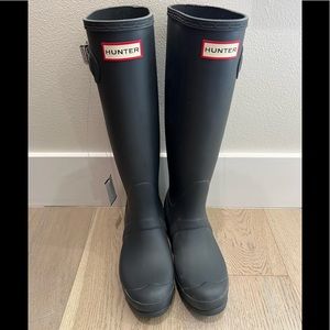 Brand New Gray Hunter Boots